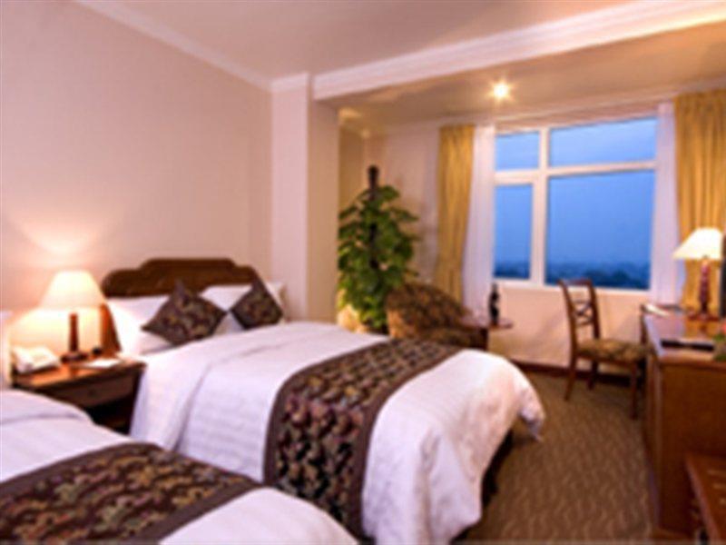 Tran Hotel Ханой Екстериор снимка